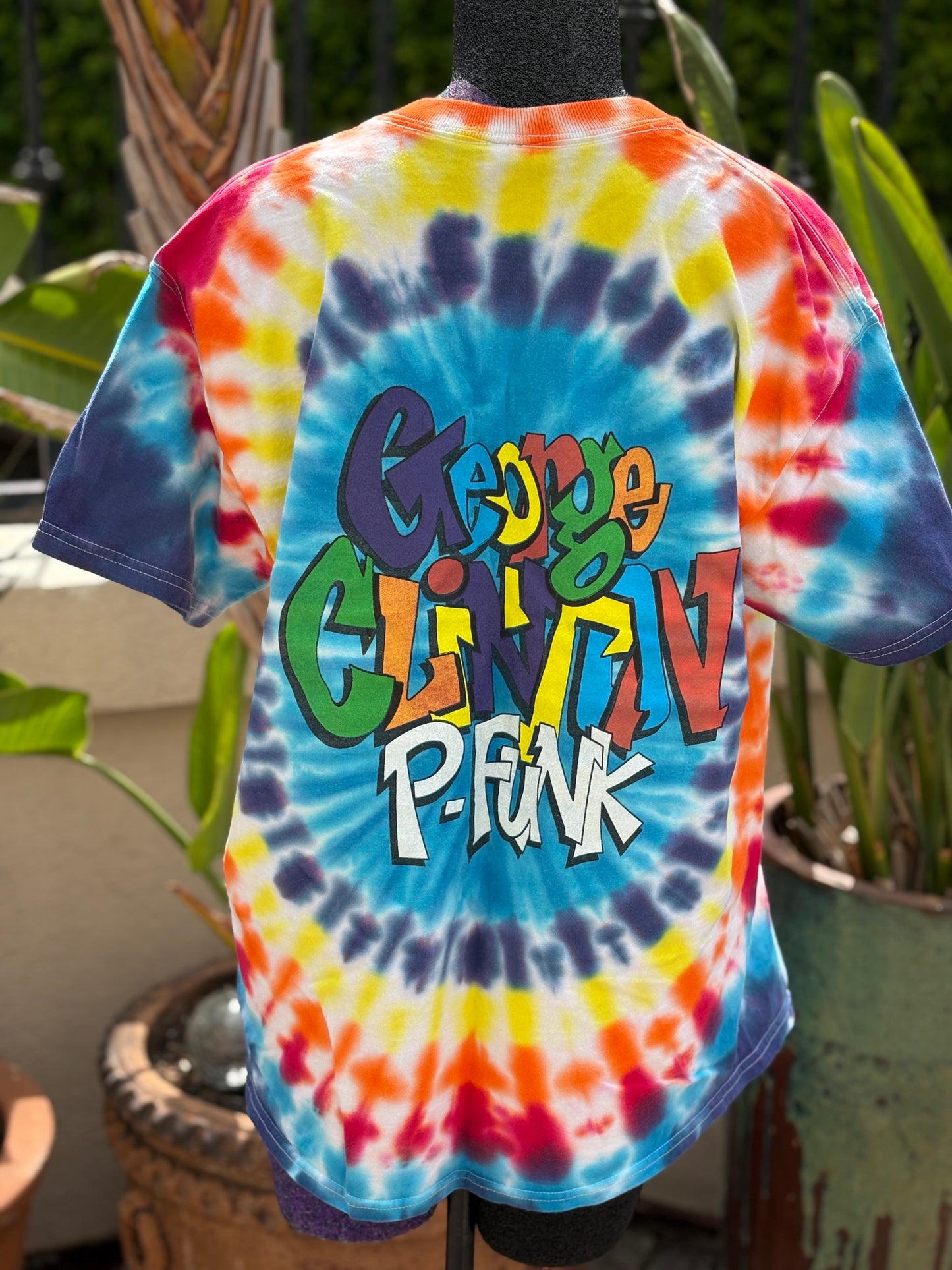 AUCTION- Early 2000's GEORGE CLINTON & PFUNK vintage concert t-shirt (Mallia Franklin)